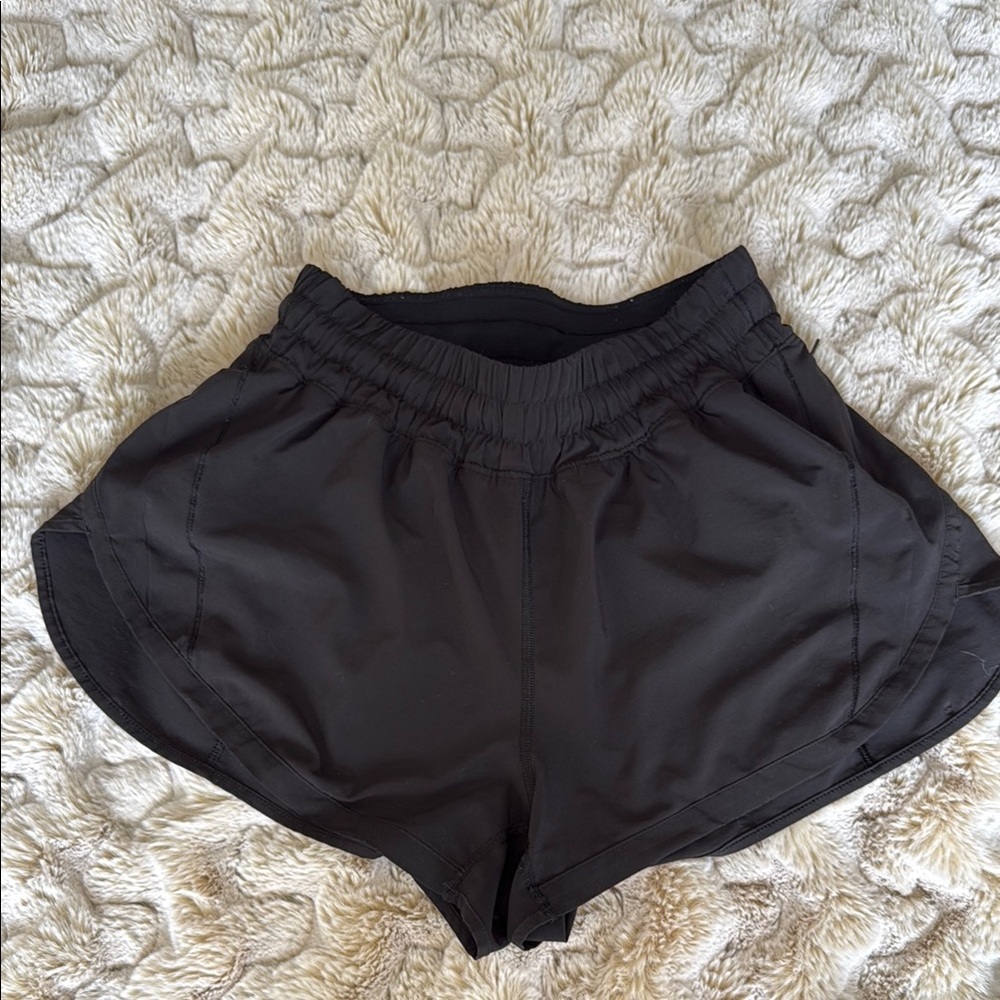 Lululemon Track That High-Rise Lined Short 3" size 8